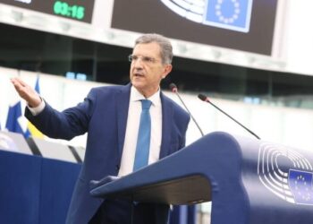 Πλειοψηφία ρεκόρ με 632 ναι πέτυχε ο Γιώργος Αυτιάς για αύξηση χρηματοδότησης σε φυσικές καταστροφές