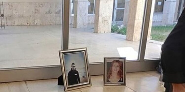 Στιγμές αρχαίας τραγωδίας στα Δικαστήρια Αγρινίου για τον θάνατο της Στεφανίας Μουλαρά και του Άκη Κάκκου