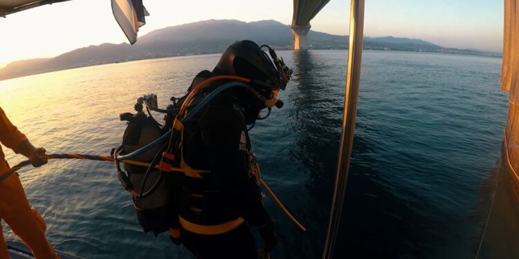 Γέφυρα Ρίου – Αντιρρίου: Ολοκλήρωση Υποβρύχιων Επιθεωρήσεων από Δύτες.