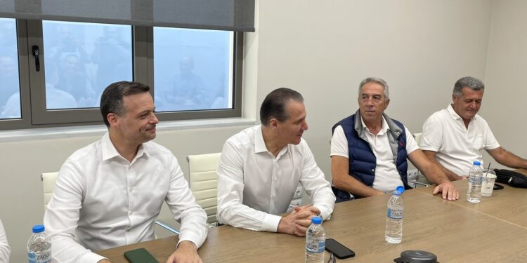 Επίσκεψη Χάρη Δούκα στην Ένωση Αγρινίου