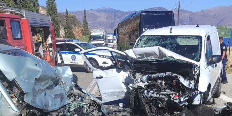 Δύο νεκροί σε τροχαίο στην Ε.Ο Ιτέας – Ναυπάκτου
