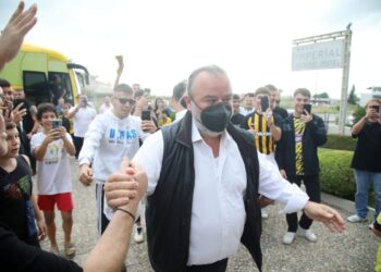 ΑΕΚ: Στο Αγρίνιο ο Μάριος Ηλιόπουλος για το παιχνίδι με τον Παναιτωλικό, αποθεώθηκε από τους φίλους της Ένωσης