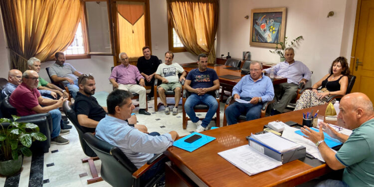 Με τον Δήμαρχο Ναυπακτίας συναντήθηκε η Συντονιστική Επιτροπή ενάντια στο σχεδιαζόμενο Αιολικό Πάρκο στον Πατραϊκό Κόλπο