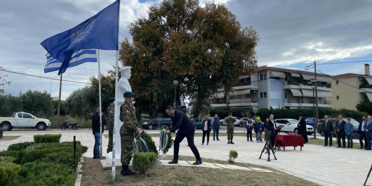 Μεσολόγγι: Τιμήθηκε ο απελευθερωτής της Κορυτσάς Στρατηγός Δημήτριος Θεοδωράκης
