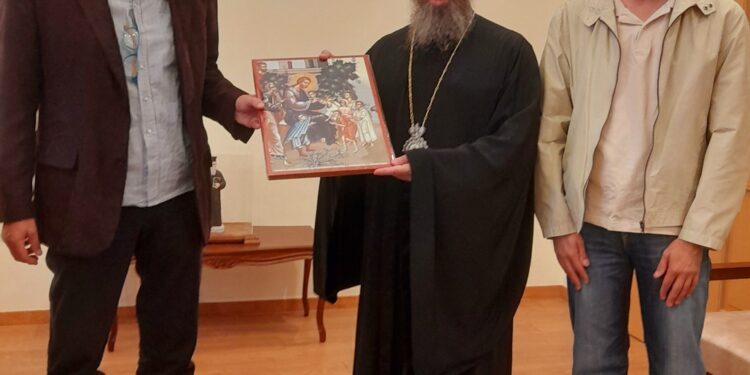 Δωρεά φορητών εικόνων στο Γενικό Λύκειο Νεοχωρίου