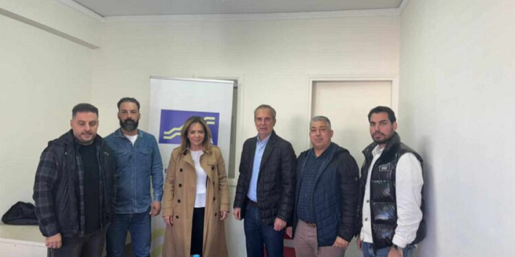 Συνάντηση Χριστίνας Σταρακά με τον Σύλλογο Εμπόρων και Επιχειρηματιών Αγρινίου