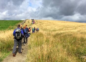 Η «Οινιαδών Ανάπτυξις» μέσω του Προγράμματος Oiniades Trails” θέτει τις βάσεις για τον περιπατητικό τουρισμό στις Οινιάδες