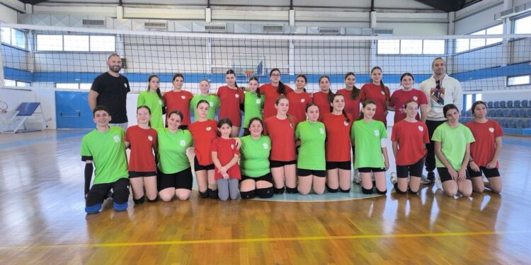 Σε καλό κλίμα τα φιλικά Volley της ΑΚΑΔΗΜΙΑΣ   “ΑΚΑΡΝΑΝ ΑΓΡΙΝΙΟΥ”