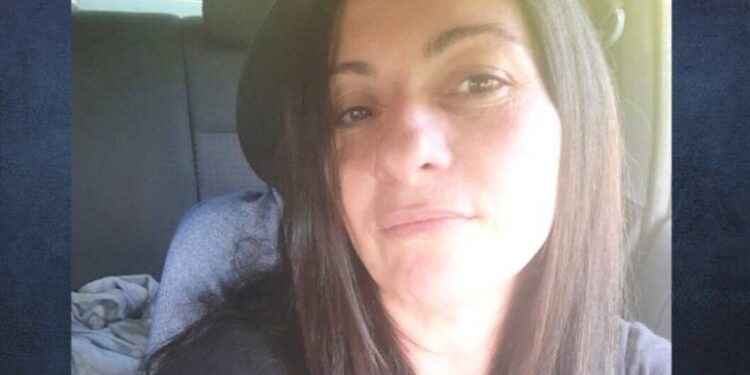 Αγρίνιο: «Παραδώσου, μην αυτοκτονήσεις» – Δραματική έκκληση από την αδερφή του 30χρονου