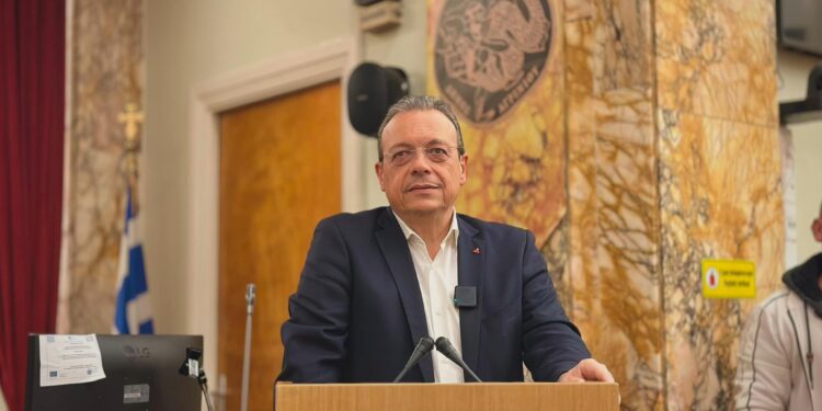 Περιοδεία του Σωκράτη Φάμελλου στο Αγρίνιο: Θα ξαναβρούμε τη συλλογικότητα που μας ενώνει με δημοκρατικούς όρους  για να είμαστε αποτελεσματικοί για την κοινωνία