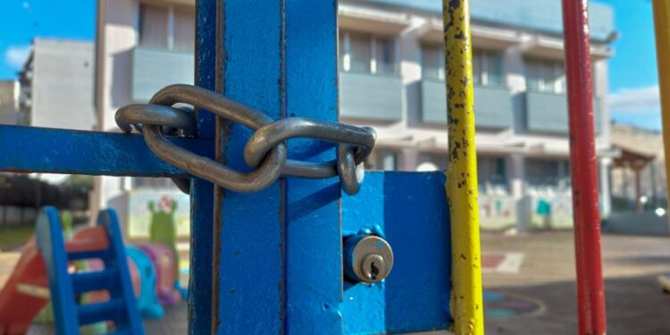 Στάσεις εργασίας σε νηπιαγωγεία και δημοτικά τον Νοέμβριο