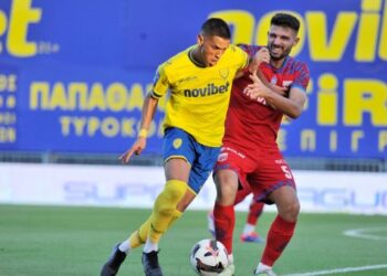 Σε επαφές με την Γοδόι Κρουζ για τον Λομόνακο ο Παναιτωλικός