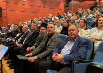 Ενίσχυσαν το Κοινωνικό Παντοπωλείο του Δήμου Μεσολογγίου με μια γιορτινή συναυλία οι μαθητές των Αρσακείων Σχολείων Πάτρας