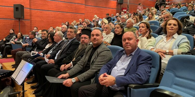 Ενίσχυσαν το Κοινωνικό Παντοπωλείο του Δήμου Μεσολογγίου με μια γιορτινή συναυλία οι μαθητές των Αρσακείων Σχολείων Πάτρας