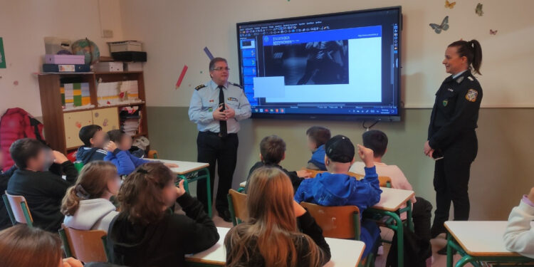 Με επιτυχία πραγματοποιήθηκε ενημερωτική παρουσίαση σε Δημοτικό Σχολείο της Ναυπάκτου