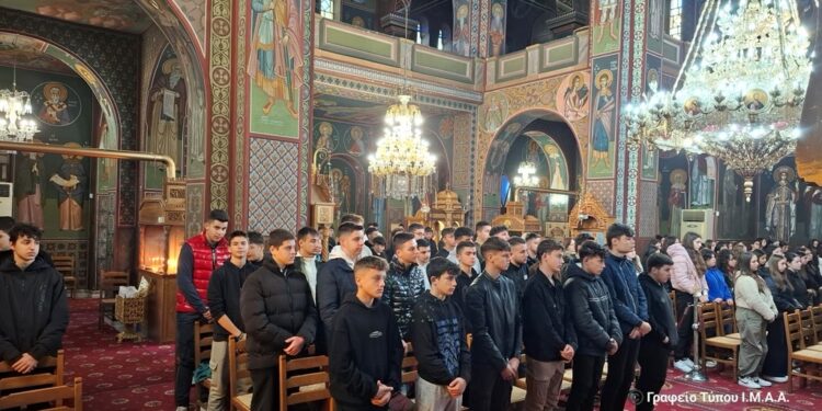 Υποδειγματική Θεία Λειτουργία για το ΓΕΛ Νεοχωρίου