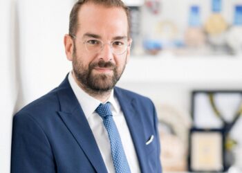 Ν. Φαρμάκης: «Ο νέος χρόνος ας ρίξει περισσότερο φως στον κόσμο μας»