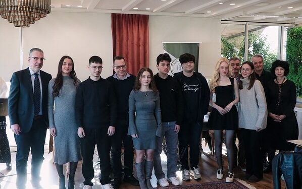 Ίδρυμα Ιωάννη και Ελισάβετ Κάππα: βράβευση των αριστευσάντων και πρωτευσάντων μαθητών των λυκείων του Αγρινίου