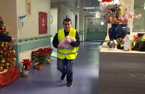 Βίντεο με «αρπαγή μωρού» στο νοσοκομείο Λευκάδας – Αίσθηση προκάλεσε η πρωτότυπη άσκηση