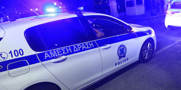 Στον εισαγγελέα ο δράστης της άγριας επίθεσης σε αστυνομικό στο νοσοκομείο Μεσολογγίου