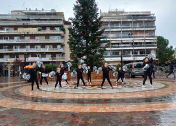 Αγρίνιο: Κατέπληξαν οι χορογραφίες Cheerleading και Zumba των παιδιών