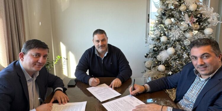 Συμβάσεις διαδημοτικής συνεργασίας με Άκτιο-Βόνιτσα και Ξηρόμερο υπέγραψε ο Δήμος Μεσολογγίου