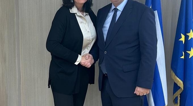 Συνάντηση Θανάση Παπαθανάση με την Υπουργό Εργασίας Νίκη Καραμέως