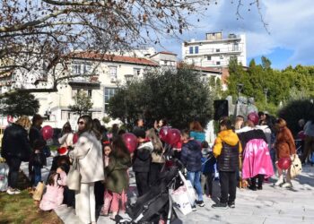 Αγρίνιο: οι «Γυναίκες εν δράσει» το διασκέδασαν στο Santa Party με μικρούς και μεγάλους φίλους