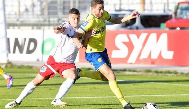 Πανσερραϊκός – Παναιτωλικός 0-0|Πετράκης: «Θα μπορούσαμε να κερδίσουμε»