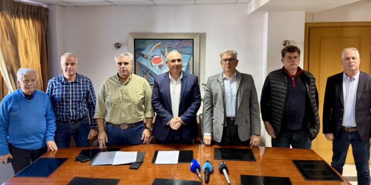 Υπεγράφη η σύμβαση για τις μελέτες των Λιμενικών Υποδομών σε Ναύπακτο, Αντίρριο, Βασιλική και Κρυονέρι