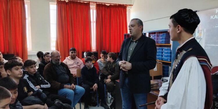 Εκπαιδευτική δράση του Συλλόγου Πανηγυριστών “Ο Άη Συμιός” στο 1ο Γυμνάσιο Μεσολογγίου