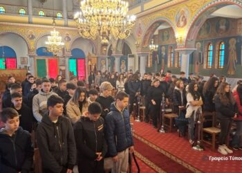 Καινούργιο, Ναός Αγίου Νικολάου, Υποδειγματική Θεία Λειτουργία για Γυμνάσιο Καινουργίου