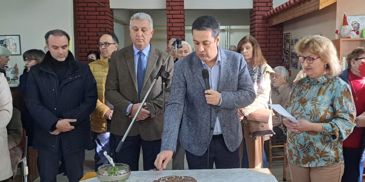 Πρωτοχρονιάτικη Βασιλόπιτα στην οικογένεια του ΚΑΠΗ Αγίου Δημητρίου Αγρινίου