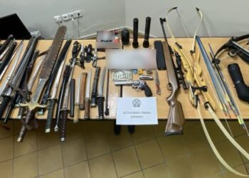 Είχε στο σπίτι του στο Αγρίνιο ολόκληρο οπλοστάσιο