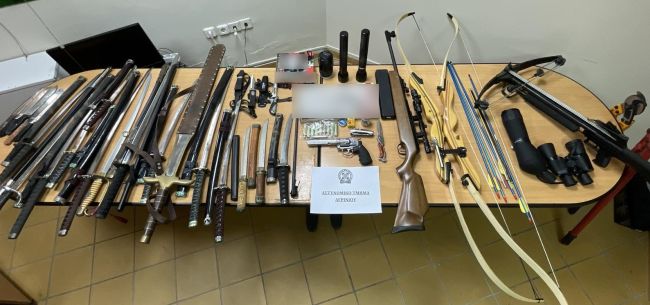 Είχε στο σπίτι του στο Αγρίνιο ολόκληρο οπλοστάσιο