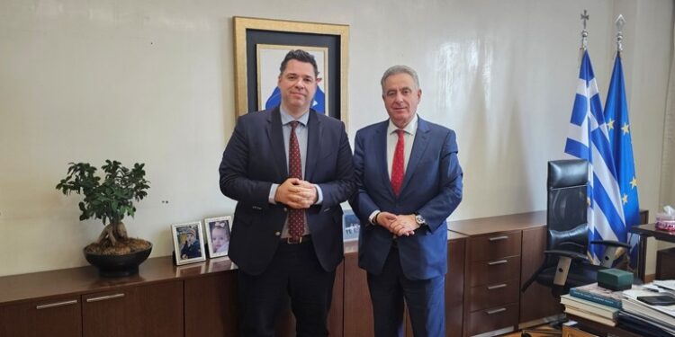 Θανάσης Καββαδάς: «Ενημέρωσα πλήρως τον Υφυπουργό στον Πρωθυπουργό,κ.Αθανάσιο Κοντογεώργη, για τα έργα που έχει ανάγκη η Λευκάδα, στο πλαίσιο της στρατηγικής για την τοπική ανάπτυξη του νησιού»