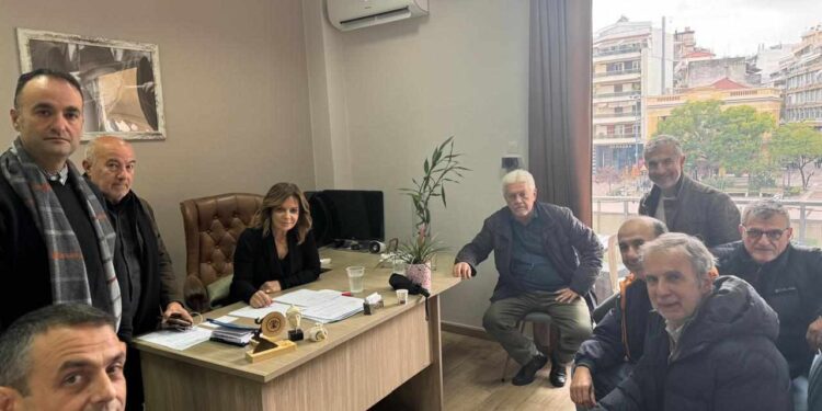 Χριστίνα Σταρακά: Συναντήθηκε με τη συντονιστική επιτροπή για τον οδικό άξονα Αγρίνιο/Καρπενήσι – Προκλητικά αδιάφορη η κυβέρνηση 