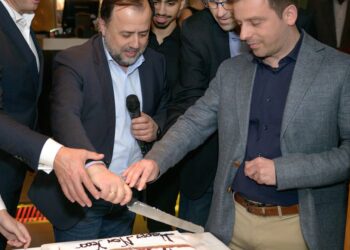 Με μαζική συμμετοχή η κοπή της πρωτοχρονιάτικης πίτας της εταιρείας Α4Β