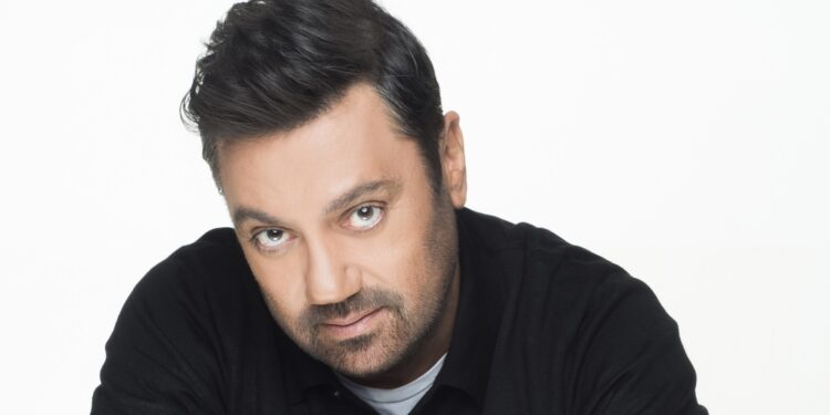 Με Γιώργο Θεοφάνους και 4 τραγουδιστές η χοροεσπερίδα της Ένωσης Αγρινίου