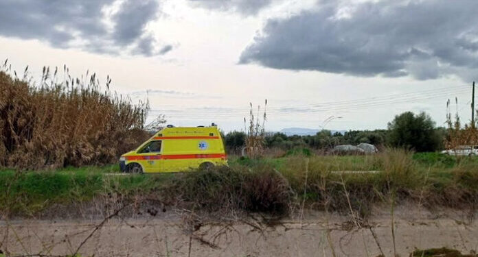 Αιτωλ/νία:Νεκρή γυναίκα μετά από πτώση του αυτοκινήτου της σε ρέμα