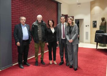 Με επιτυχία άνοιξε η αυλαία της Κεντρικής Σκηνής του Δη.Πε.Θε. Αγρινίου