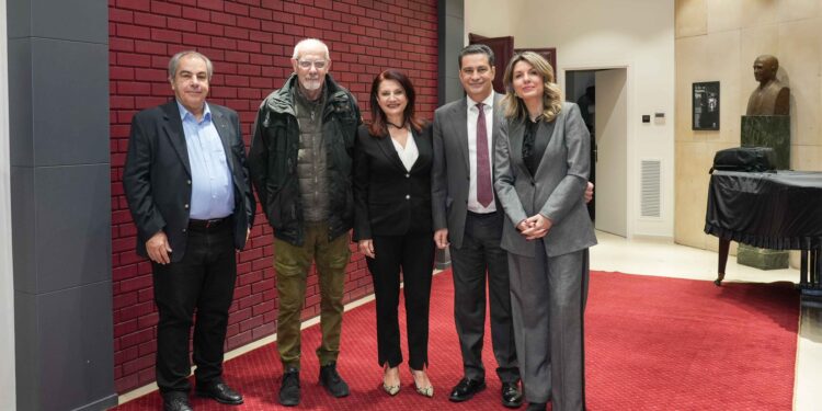 Με επιτυχία άνοιξε η αυλαία της Κεντρικής Σκηνής του Δη.Πε.Θε. Αγρινίου