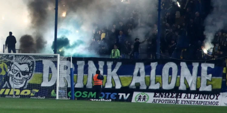 Ο Ολυμπιακός καταγγέλλει επίθεση από οπαδούς στο Αγρίνιο!-επέμβαση αστυνομίας & Κωστούλα ηρέμησαν τα πνεύματα