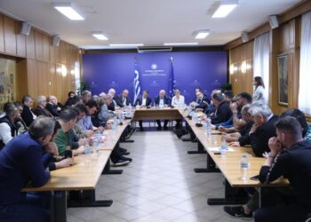 Μέτρα για τη στήριξη της αγροτικής παραγωγής, μετά από 4ωρη σύσκεψη κυβερνητικού κλιμακίου με τους εκπροσώπους της Πανελλαδικής των μπλόκων