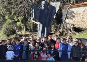 Το κατηχητικό σχολείο της ενορίας Αγίας Παρασκευής Αμφιλοχίας στα Καλάβρυτα