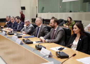 Συνάντηση των περιφερειαρχών με τον αντιπρόεδρο της ΕΕ, Raffaele Fitto για ΕΣΠΑ 2021-2027 και την Πολιτική Συνοχής