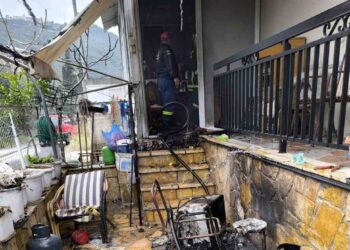 Φωτιά σε κατοικία στον Λυγιά Αιτωλ/νίας-Απεγκλωβισμός ηλικιωμένης