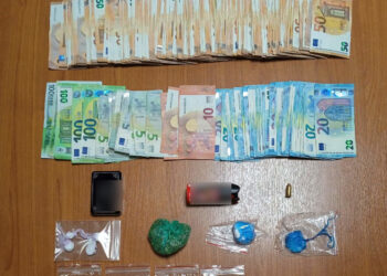 Συνελήφθησαν δύο άτομα στην Αιτωλοακαρνανία για διακίνηση ναρκωτικών