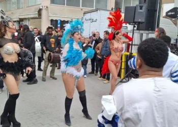 Το Καρναβάλι της Βόνιτσας «ΓΛΗΓΟΡΑΚΕΙΑ» εντυπωσίασε μικρούς και μεγάλους