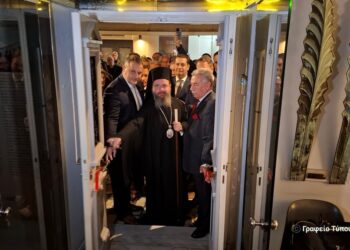 Με την έκθεση «Ελλήνων αίμα» του γλύπτη Ευάγγελου Τύμπα στη «Διέξοδο» ξεκίνησαν οι ΕΟΡΤΕΣ ΕΞΟΔΟΥ 2025